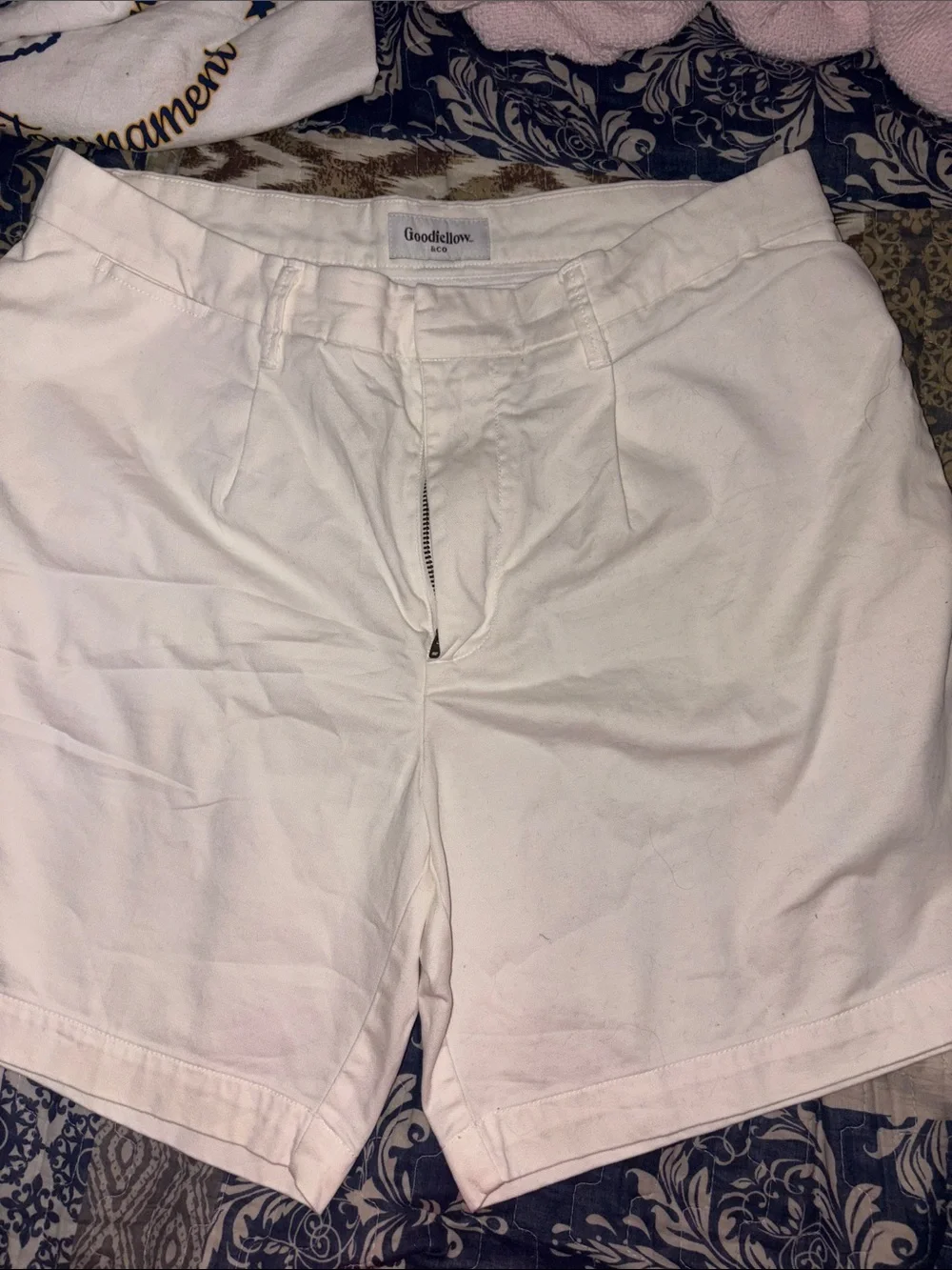 Goodfellow & Co White Men’s Flat-Front Cotton Shorts